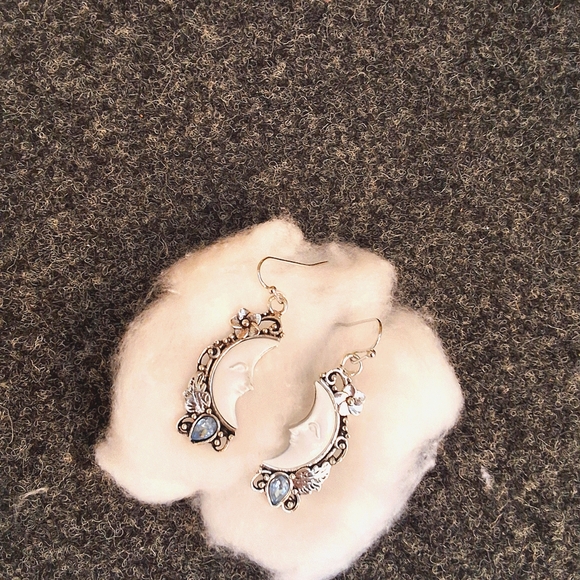 💥SALE💥NEW Moon Silver Blue Jewel Dangle Earrings - Picture 5 of 6